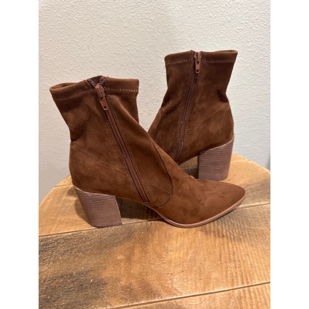 Steve Madden Viper Faux Suede Brown Pull On Ankle Boot size 9.5 - Picture 4 of 7